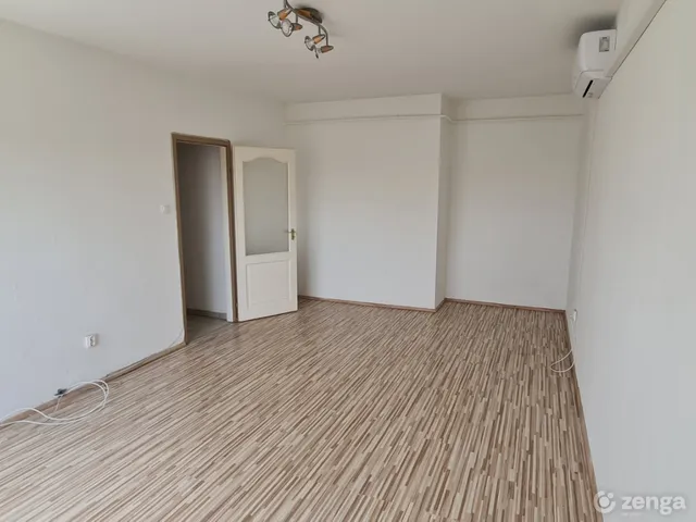 Eladó lakás Tatabánya, Újváros 50 nm