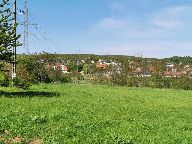 Eladó telek Budakeszi 1 nm