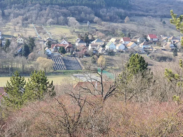 Eladó telek Csabdi 34500 nm