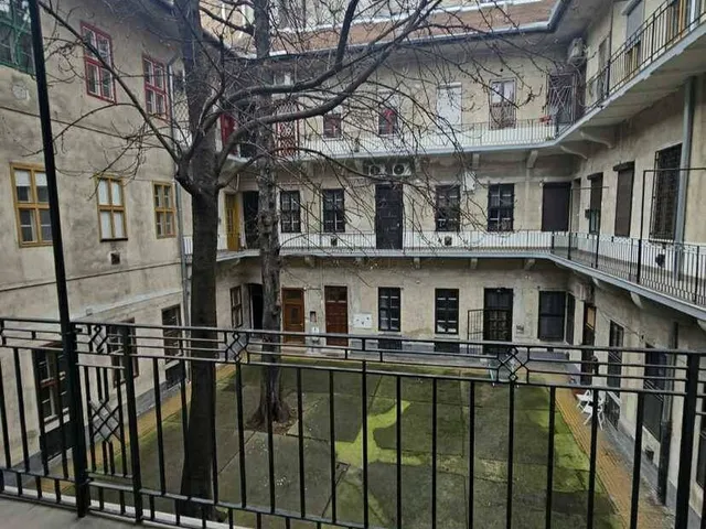 Eladó lakás Budapest VIII. kerület, Corvin negyed 70 nm