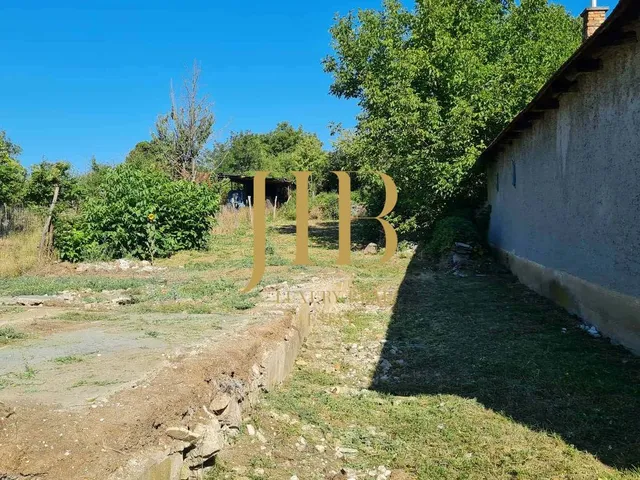Eladó telek Rózsaszentmárton 880 nm