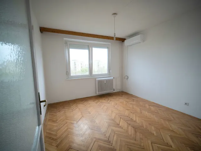 Eladó lakás Debrecen, Gyergyó 71 nm