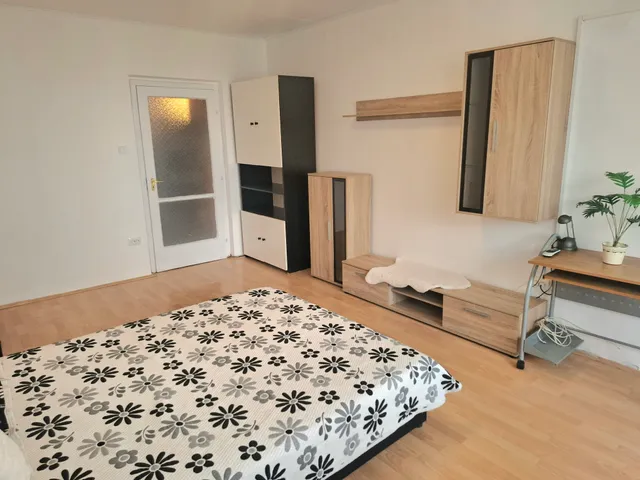 Eladó lakás Debrecen, Sestakert 62 nm