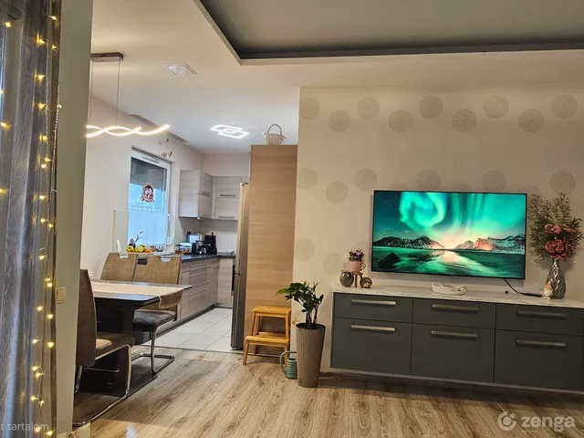 Eladó lakás Kecskemét, Villanegyed 71 nm