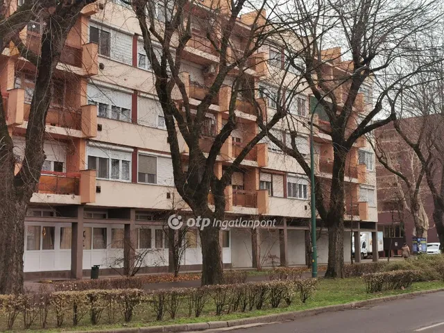 Eladó lakás Cegléd 65 nm