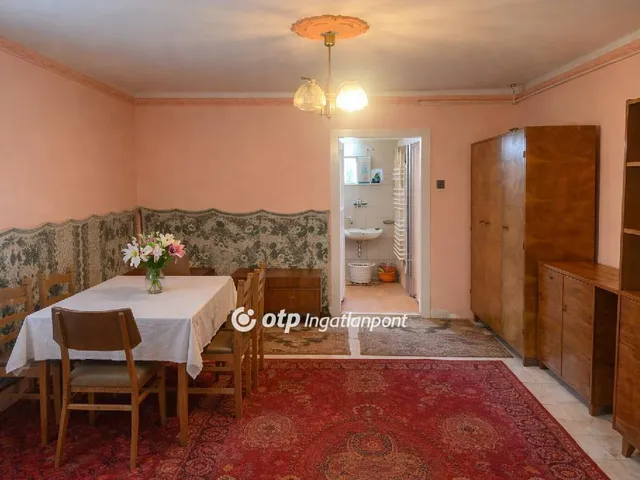 Eladó mezőgazdasági ingatlan Törtel 100 nm