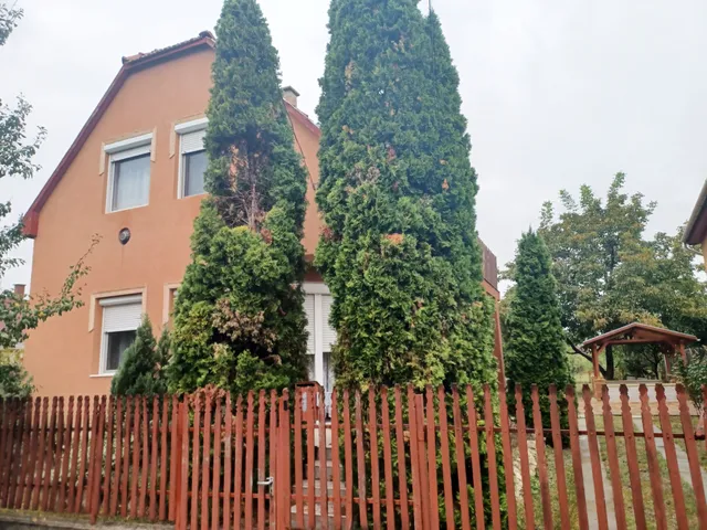 Eladó ház Halmaj 140 nm