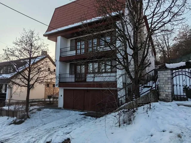 Eladó ház Miskolc 300 nm