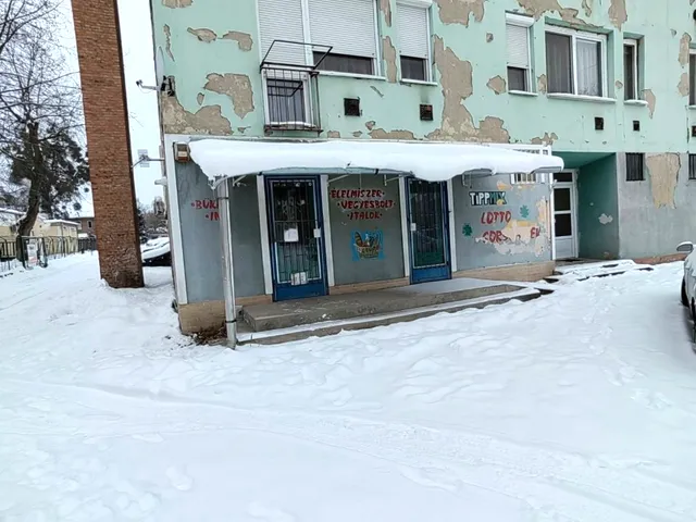 Eladó kereskedelmi és ipari ingatlan Sajószentpéter 87 nm