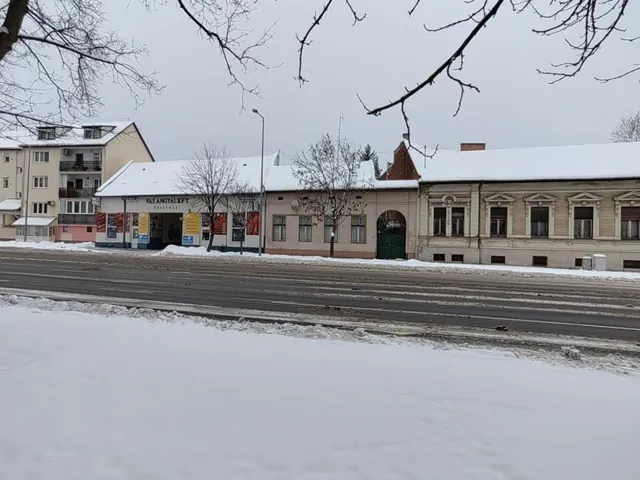 Eladó telek Miskolc 150 nm