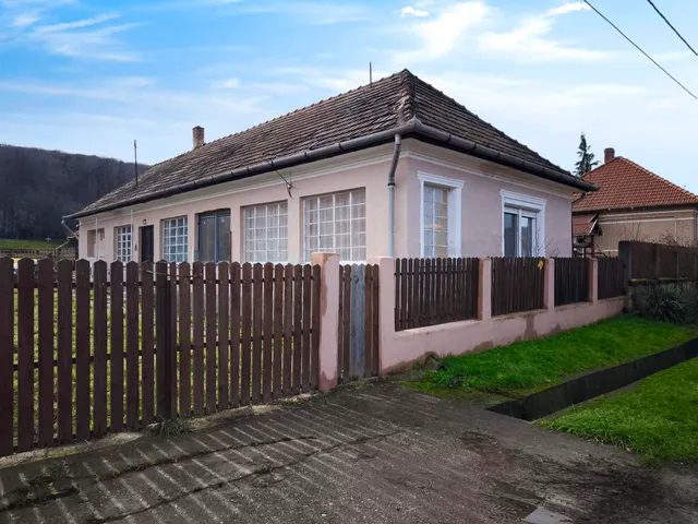 Eladó ház Alacska 92 nm