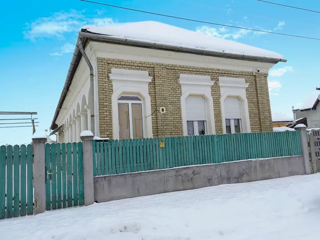 Eladó ház Sajószentpéter 88 nm