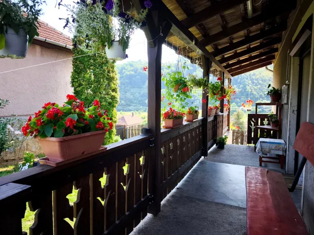 Eladó ház Szin 75 nm