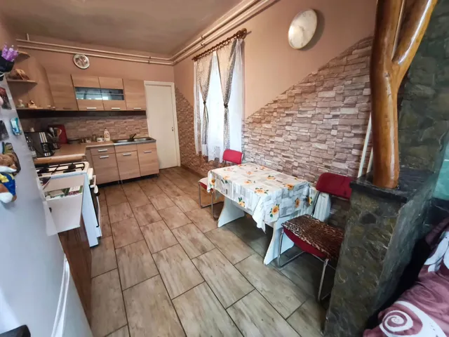 Eladó ház Szin 75 nm