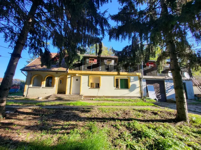 Eladó mezőgazdasági ingatlan Nemesbikk 250 nm