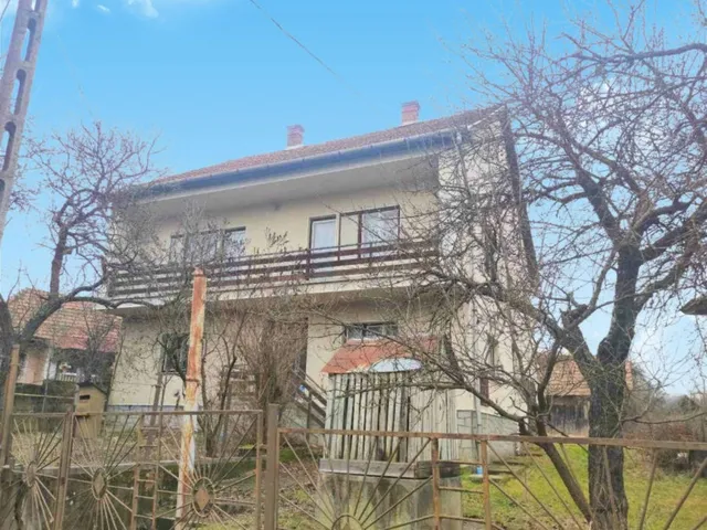 Eladó ház Szuhogy 200 nm