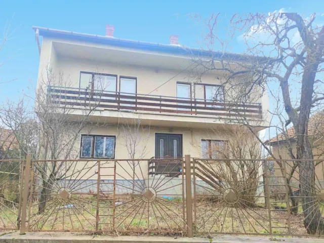 Eladó ház Szuhogy 200 nm