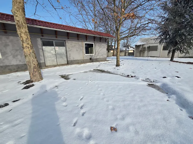 Eladó kereskedelmi és ipari ingatlan Mezőcsát 623 nm