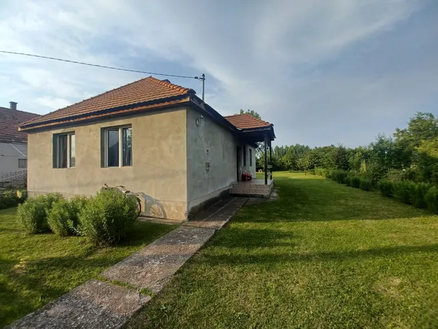 Eladó ház Aszaló 73 nm