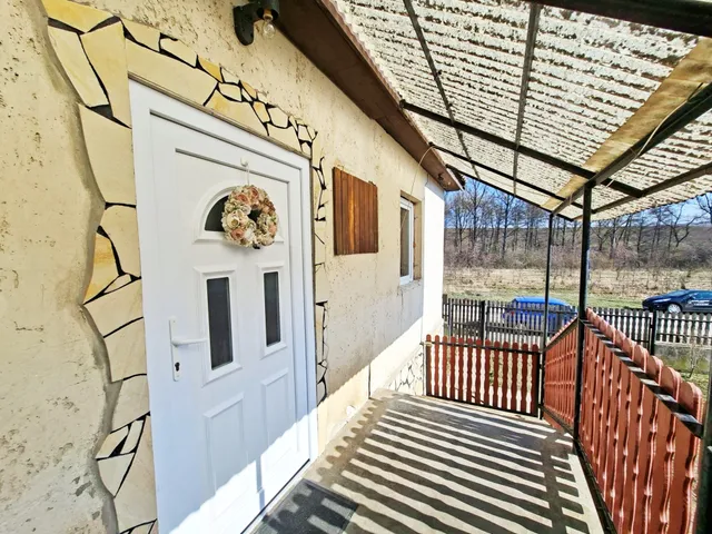 Eladó ház Felsővadász 62 nm