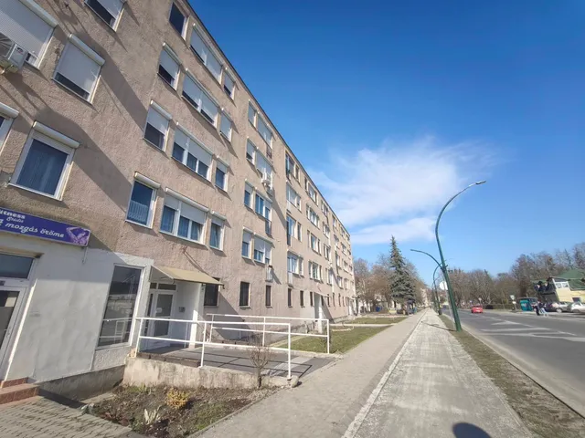 Eladó lakás Kazincbarcika, Belváros 49 nm