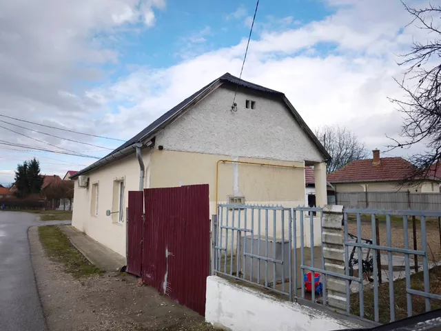 Eladó ház Sajólád 81 nm