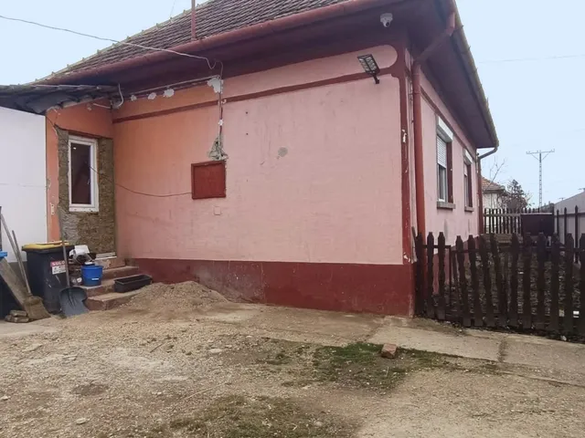 Eladó ház Polgár 100 nm