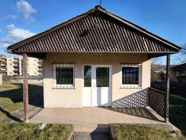 Kiadó kereskedelmi és ipari ingatlan Kurityán 60 nm