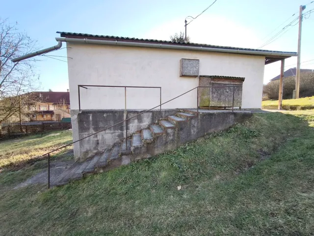 Kiadó kereskedelmi és ipari ingatlan Kurityán 60 nm