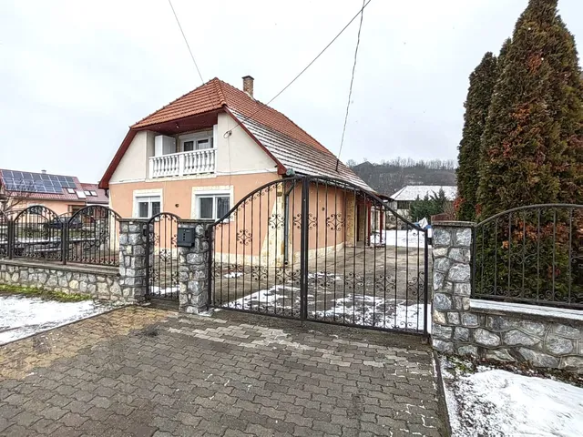 Eladó ház Múcsony 115 nm