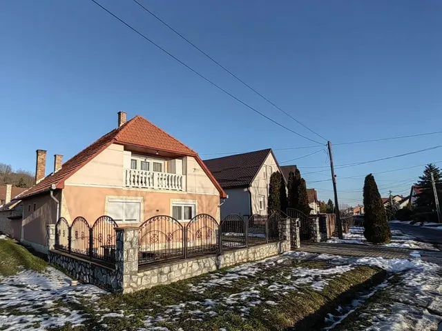 Eladó ház Múcsony, Jókai 115 nm
