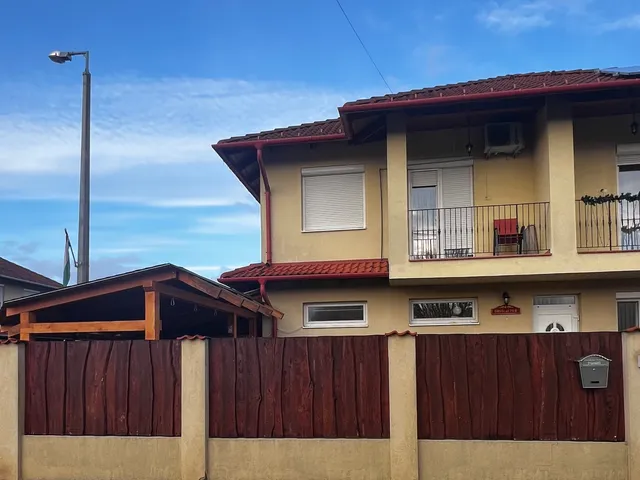 Eladó ház Tiszaújváros 68 nm