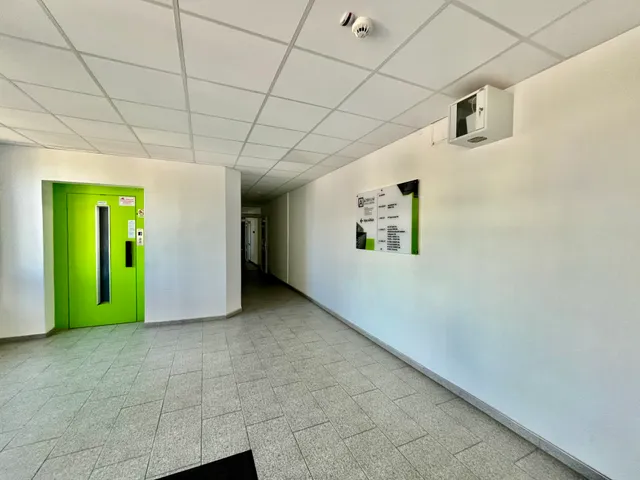 Kiadó kereskedelmi és ipari ingatlan Miskolc 140 nm