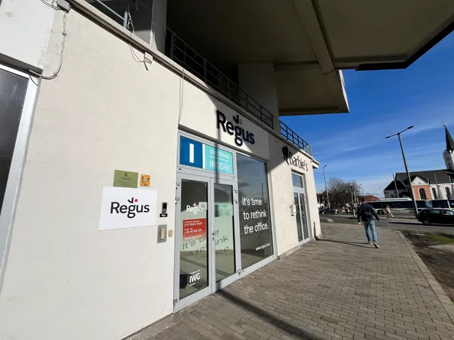 Kiadó kereskedelmi és ipari ingatlan Miskolc, Belváros, Arany János tér 1 10 nm