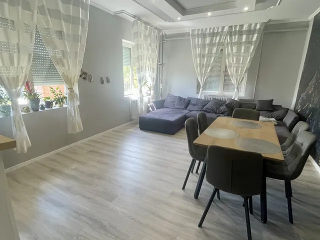 Eladó ház Tiszalúc, Táncsics 190 nm