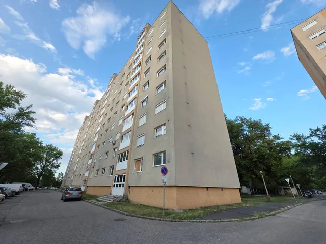 Eladó lakás Kazincbarcika 35 nm