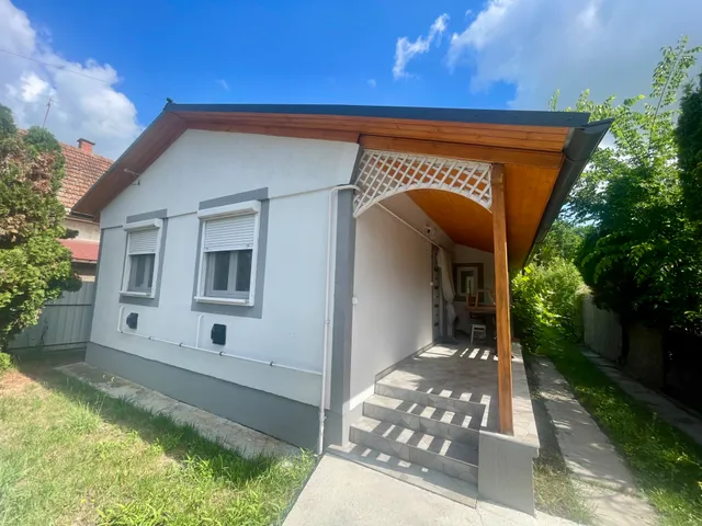 Eladó nyaraló Polgár, Héviz utca 7 65 nm