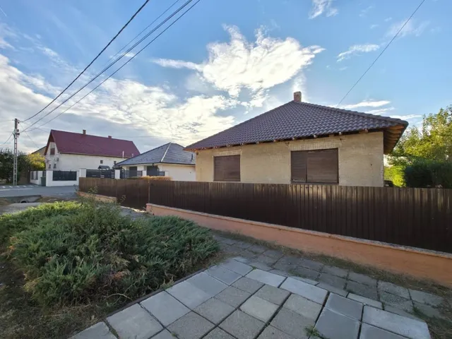 Eladó ház Arnót 62 nm