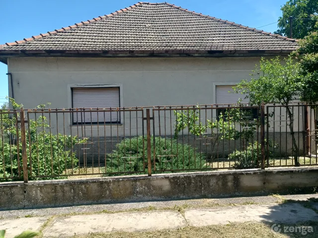 Eladó ház Szarvas 120 nm