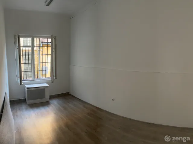 Kiadó kereskedelmi és ipari ingatlan Pécs, Belváros 20 nm