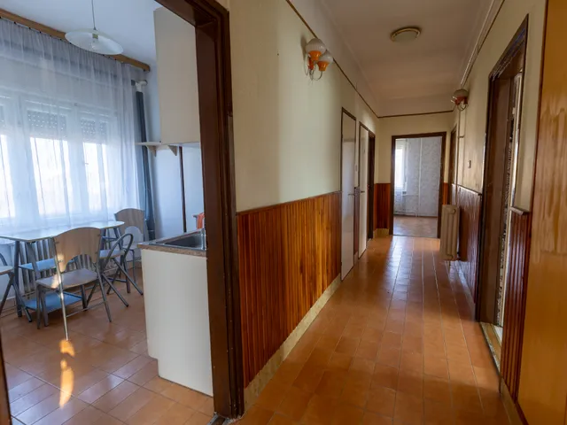 Eladó ház Szabadbattyán 180 nm