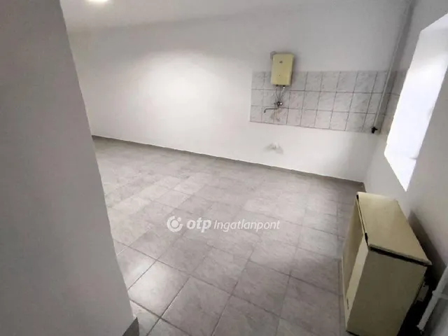 Eladó ház Lánycsók 93 nm