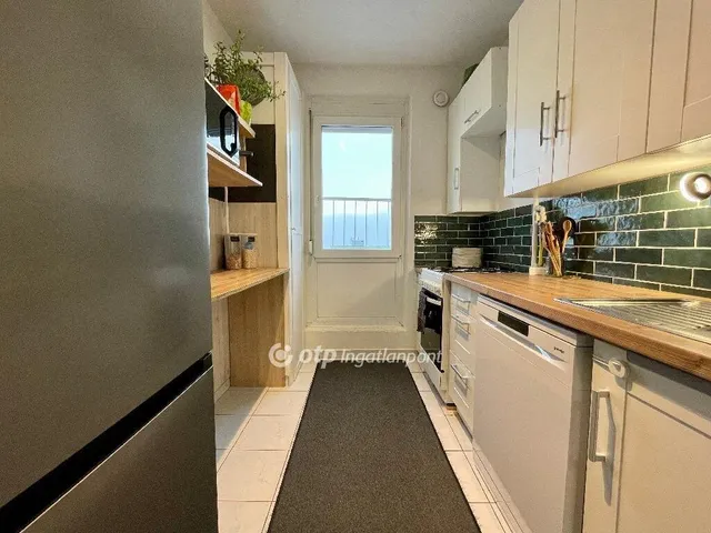 Eladó lakás Pécs 93 nm