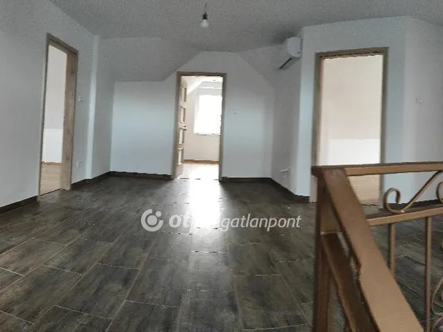 Eladó ház Aranyosgadány 198 nm