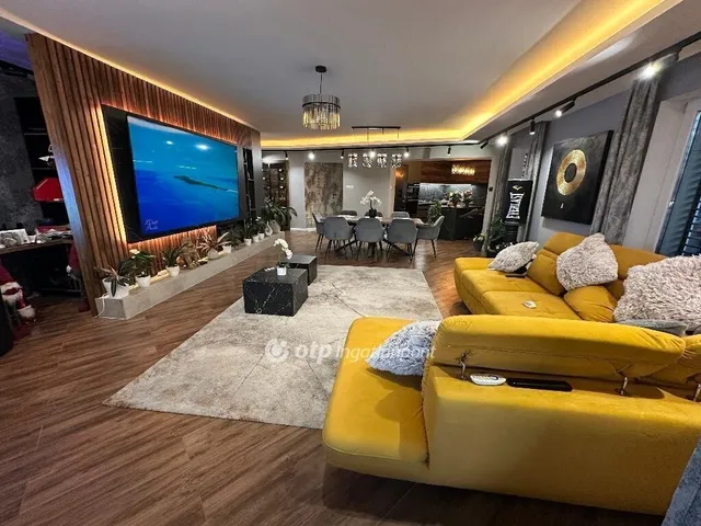 Eladó ház Keszü 220 nm