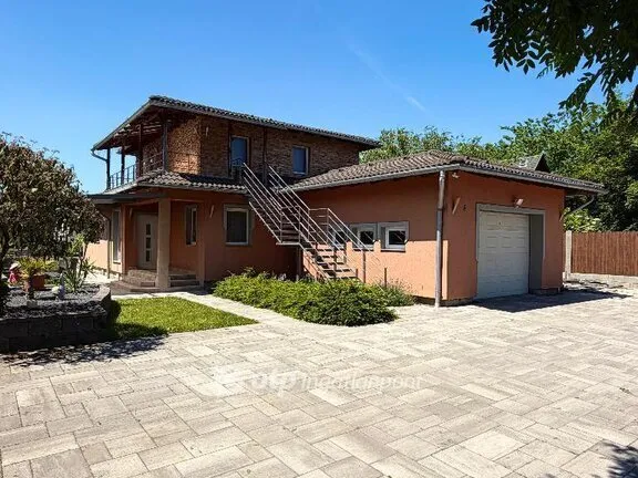 Eladó ház Siófok 201 nm