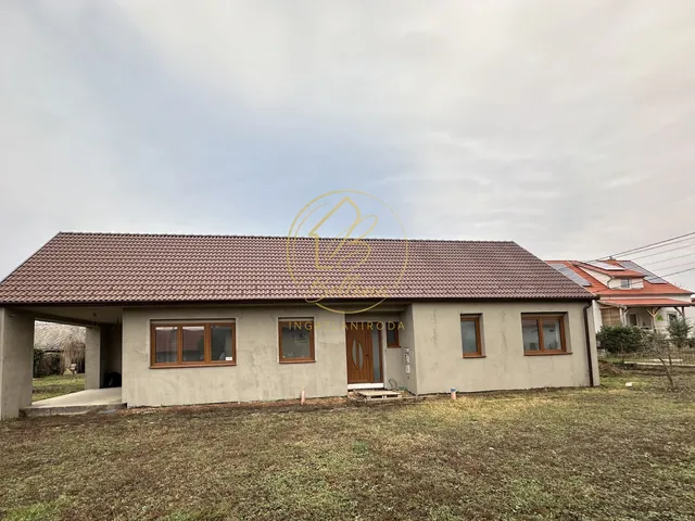 Eladó ház Kozármisleny 120 nm