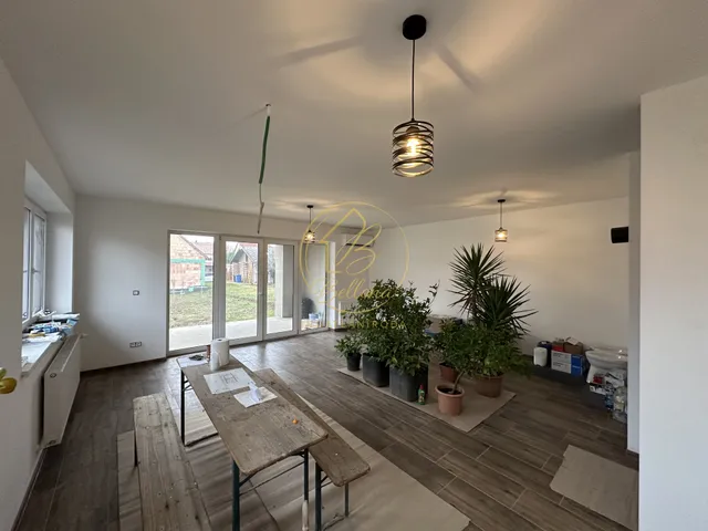 Eladó ház Kozármisleny 120 nm