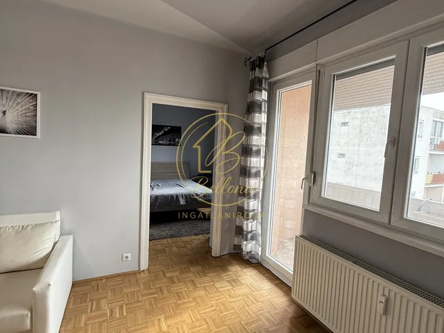 Eladó lakás Pécs, Uránváros 52 nm