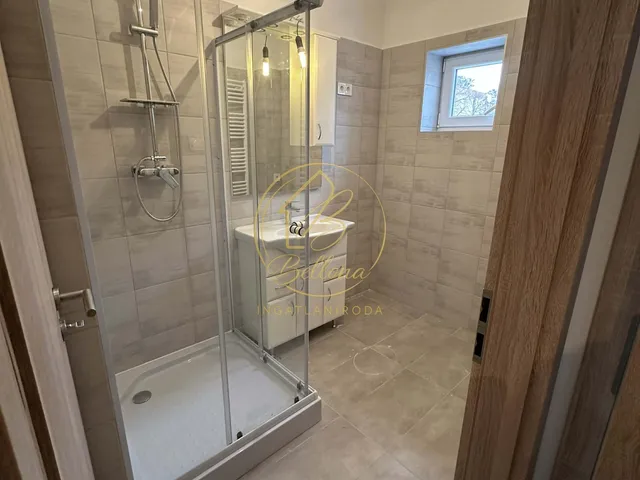 Eladó lakás Pécs, Kertváros 84 nm